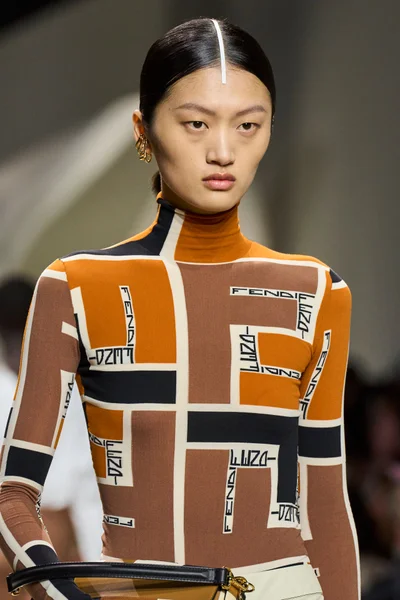 Look 103